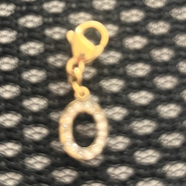 O - Charm lettre 