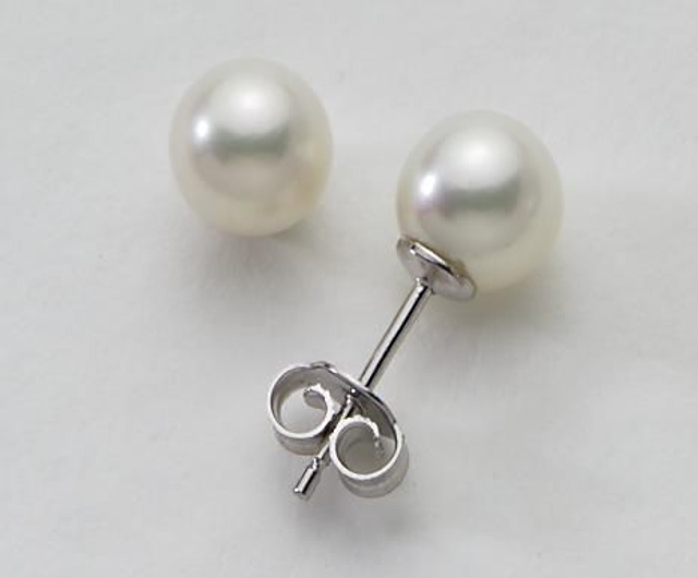 Orecchini di Perle Mikiko lobo in Oro 18 Kt
