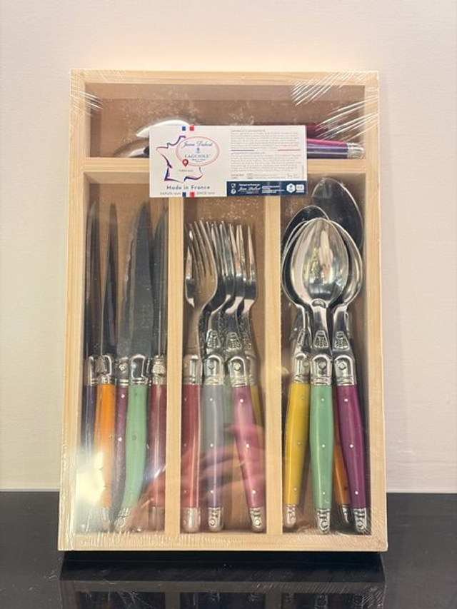 CUBERTERIA LAGUIOLE COLORES 