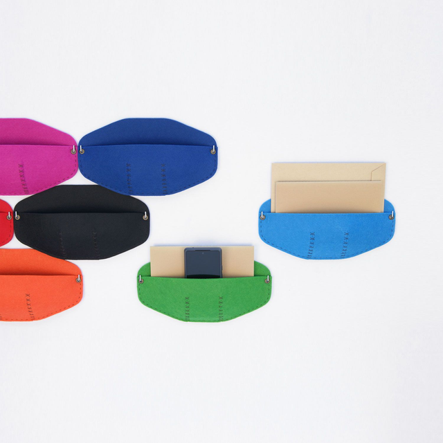 Vide-poche mural rouge Hyphen