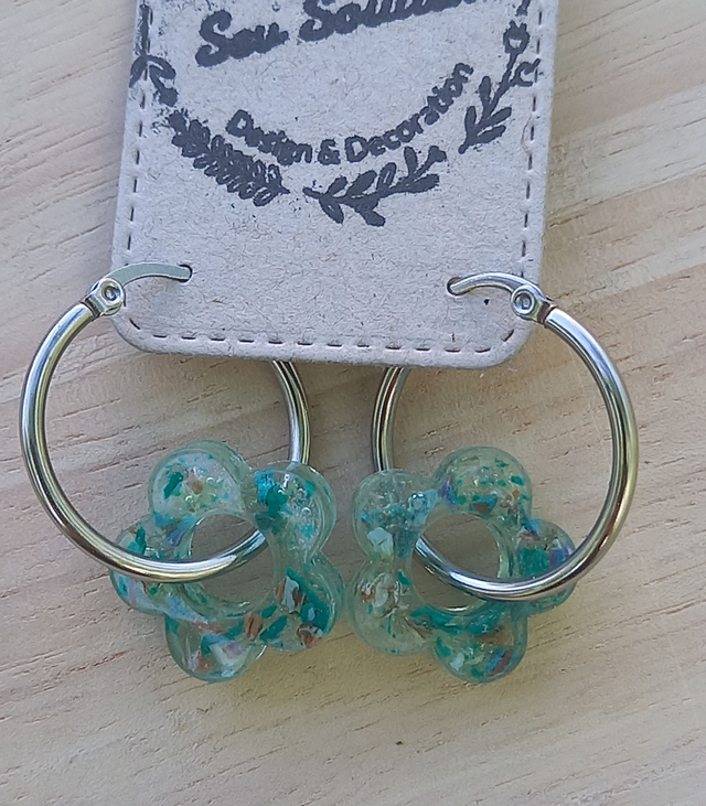 Boucles d&#039;oreilles - Créoles argentées Fleur verte