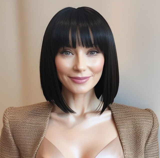 Perruque naturelle lace wig mi-longue