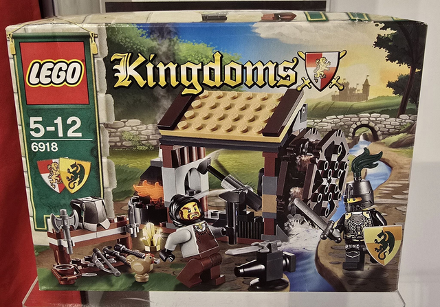 LEGO 6918 Castle Hinterhalt in der Schmiede