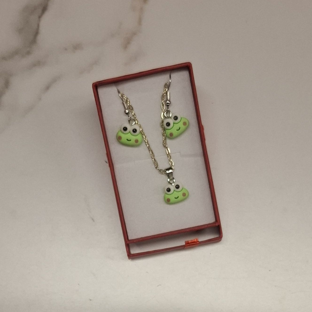 Necklace & Earring Set