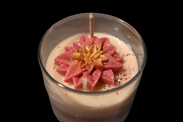 Bougie Fleur de Noël – Parfum Calisson