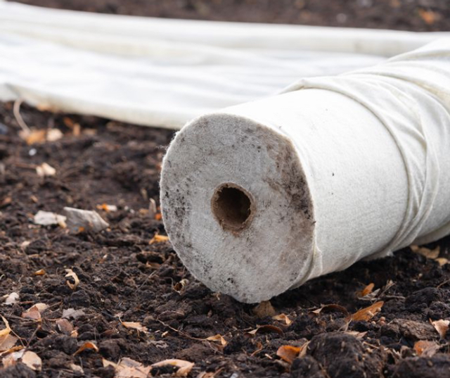 GEOTEXTILE 110g/m2- l 2m x L100m ( prix au m2 )