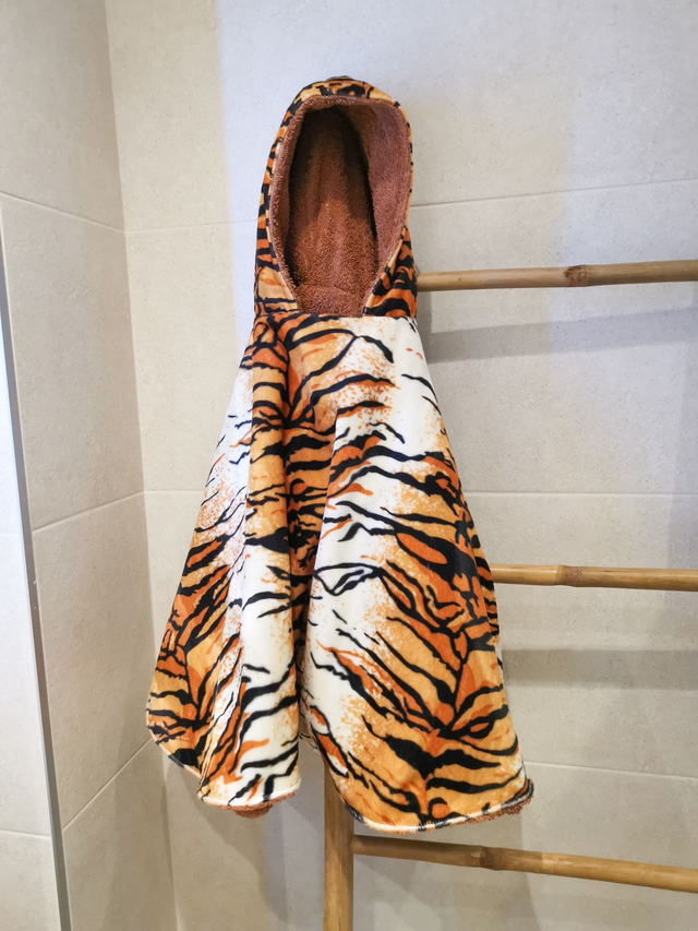 Poncho de bain tigrou