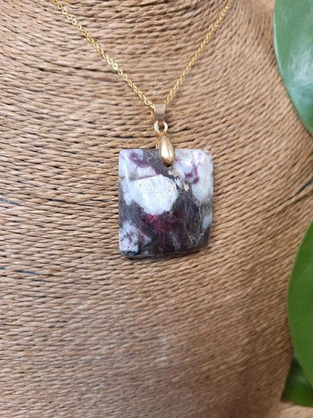 Pendentif carré en quartz et rubellite – (Tourmaline Rose - Qualité A)