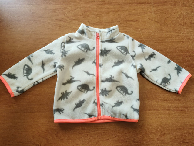 Veste polaire dino en 6 mois