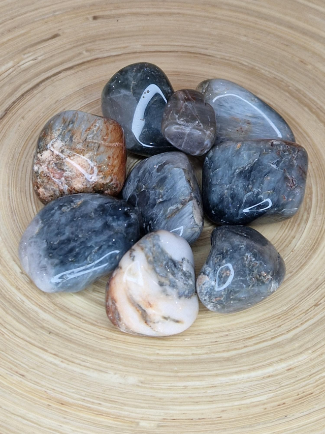 Oeil de chat - Pierre roulée