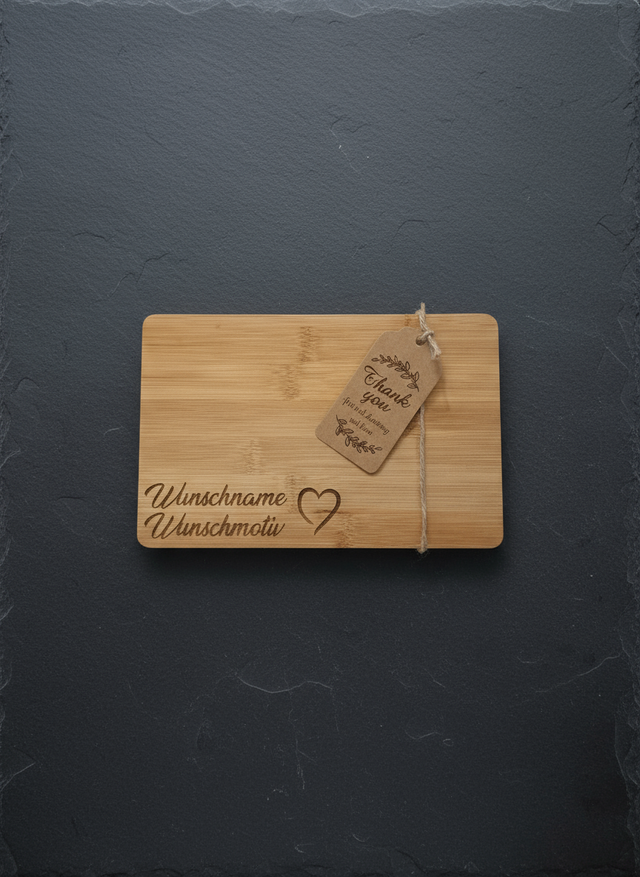 Personalisiertes Brettchen 22 x 14 x 1 cm Naturprodukt aus FSC Zertifiziertem Bambus