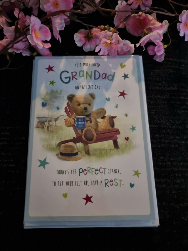 To A Much Loved Grandad On Fathers Day Cute Card 9"x6"