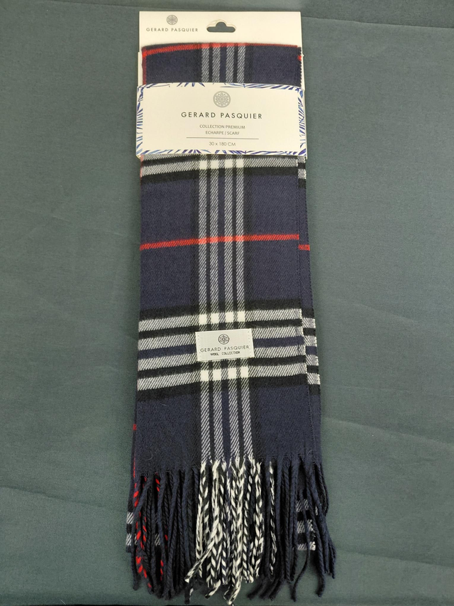 Écharpe Gérard pasquier couleur bleu 