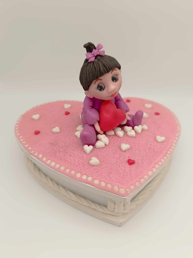Boîte en porcelaine froide Coeur avec bébé 