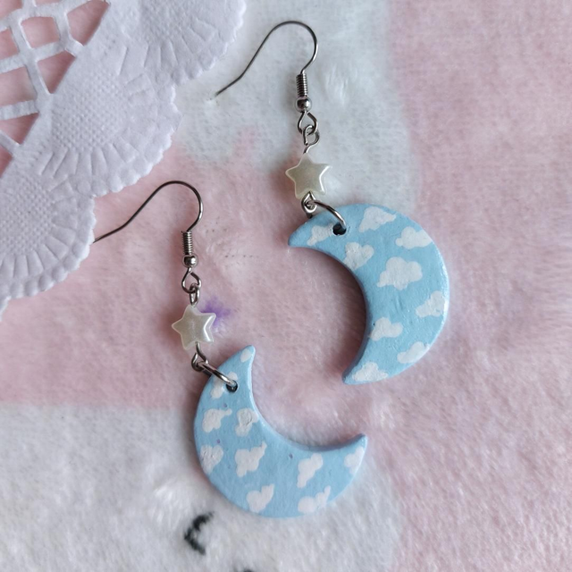 Boucles d'oreilles lunes ☁️