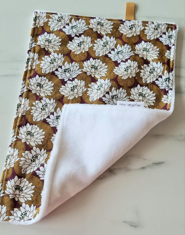 Serviette à mains à suspendre