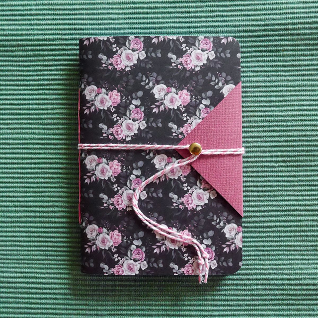 Carnet de poche A6 - fleurs roses