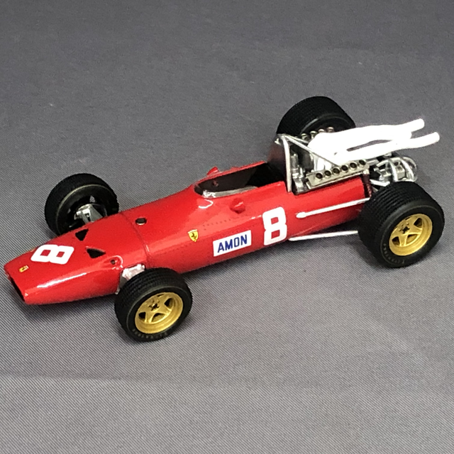Ferrari 312 F1 1967 Ch. Amon  Hot Wheels 1:43 Formel 1