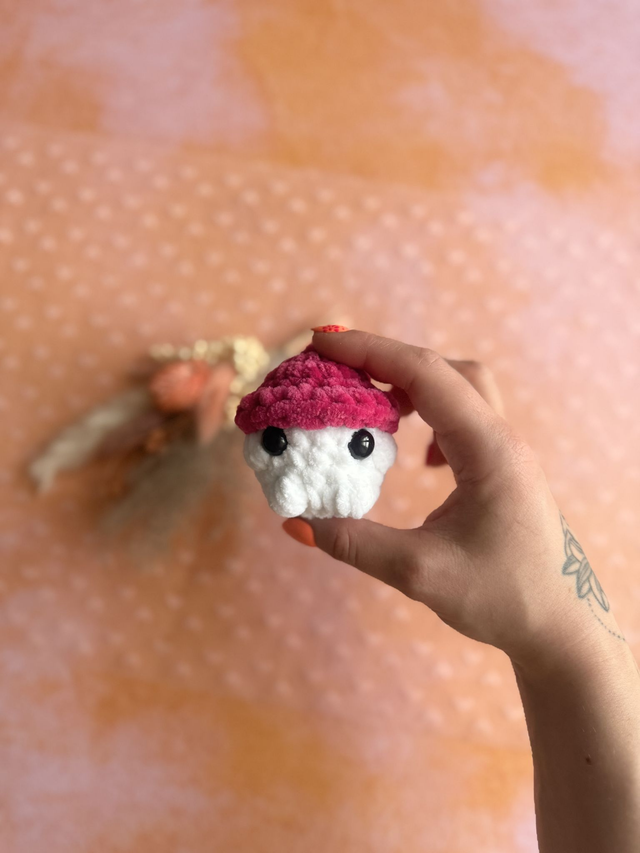 Porte-clés champignon tout doux rose fushia