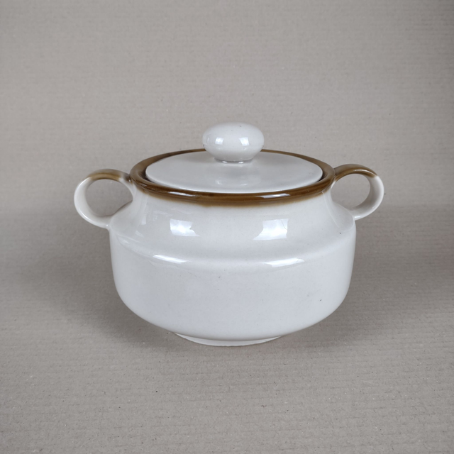 CP Colditz | Ronde Dekschaal met handgrepen (diameter 15,5 cm | hoogte 13,5 cm) voormalig DDR Crème met bruine bies | Vintage