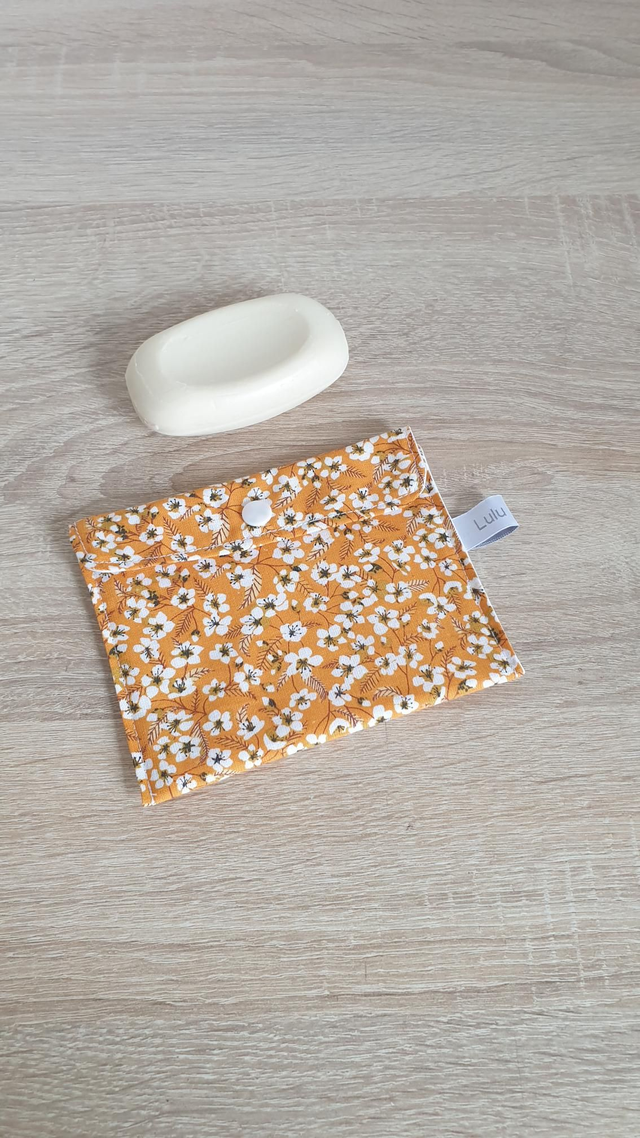 Pochette imperméable FLEURI JAUNE 