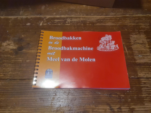 Receptenboekje 'broodbakken met de broodbakmachine' 