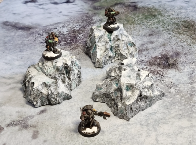 Ready-to-play ice / snow rock set