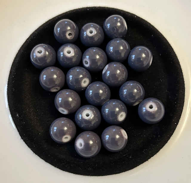 Coated beads round light graphite 