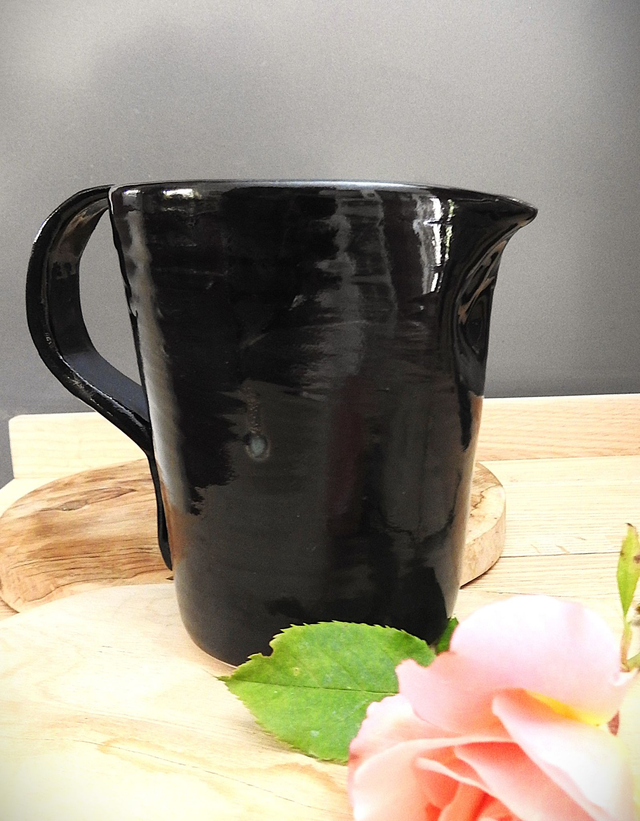Pichet noir