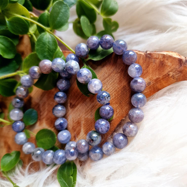 Iolite 8mm Beaded Bracelet 