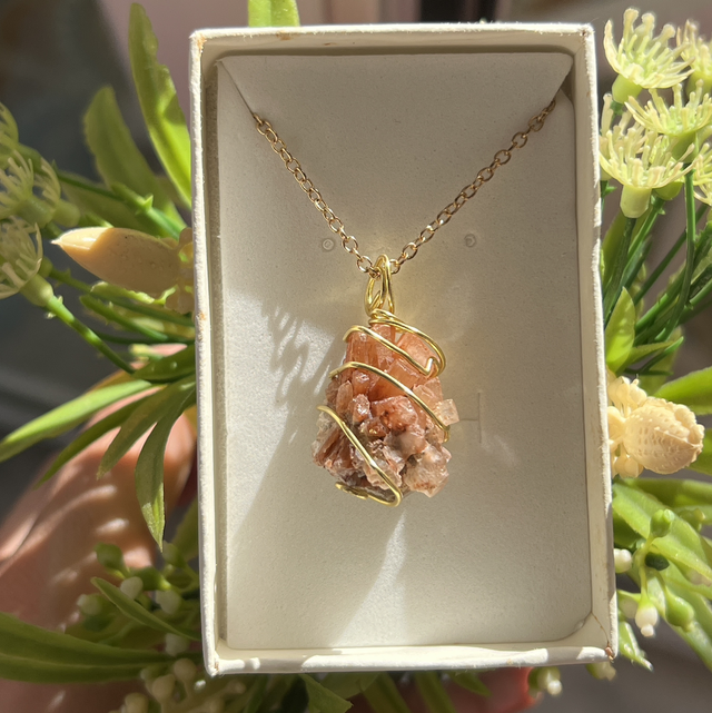 Aragonite grezza , prov : Spagna 🇪🇸, acciaio inox 