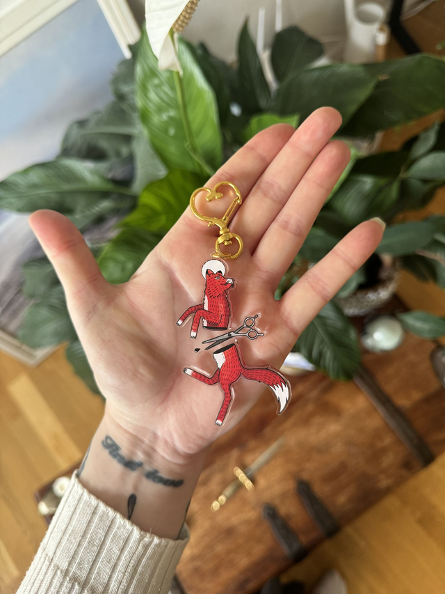 KEYCHAIN : SCISSOR FOX 