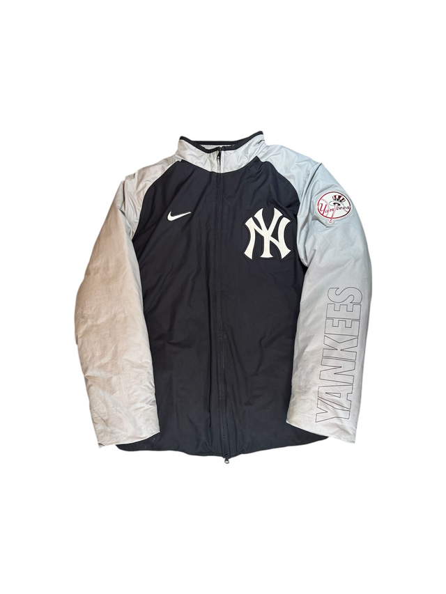 Nike New York Yankees Authentic Collection Dugout Full-Zip Jacket (XL)