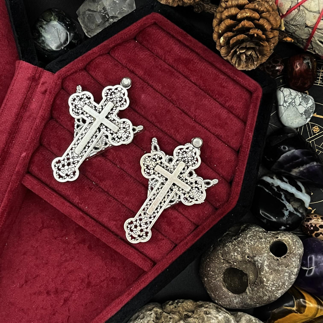 Cross Collar Pin