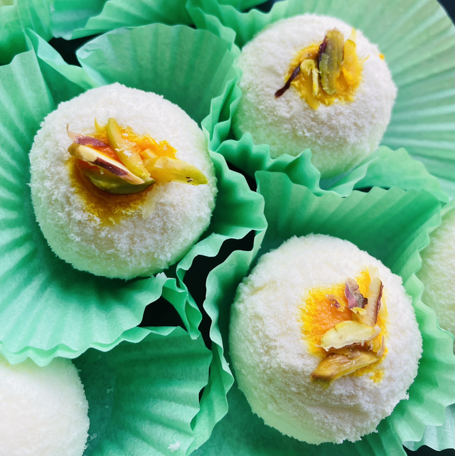 Nolen Gurer (Dates Jaggery) Kacha  - 10 pcs