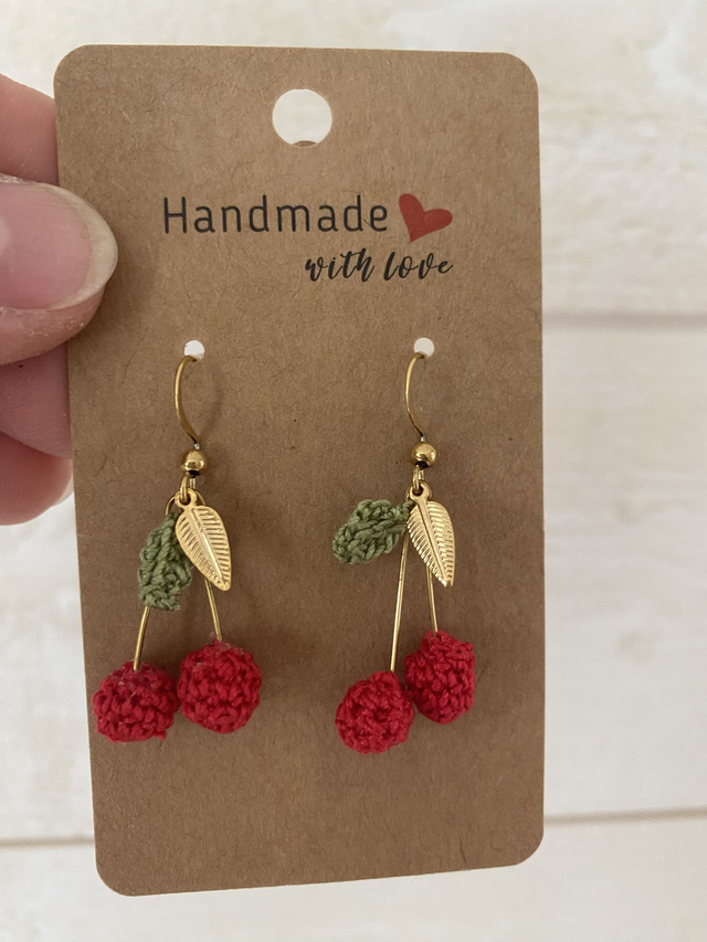 Boucle d’oreilles cerises en micro crochet acier inoxydable