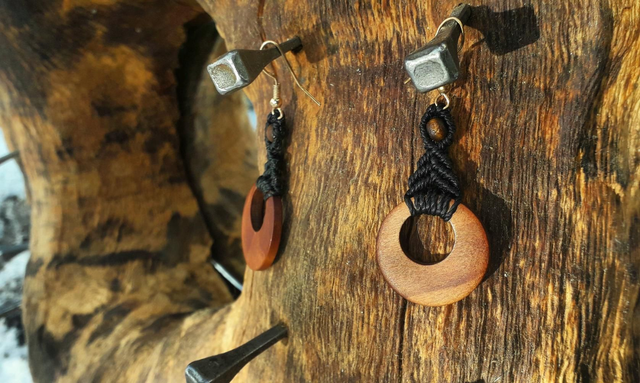 Boucles d&#039;oreilles • bois