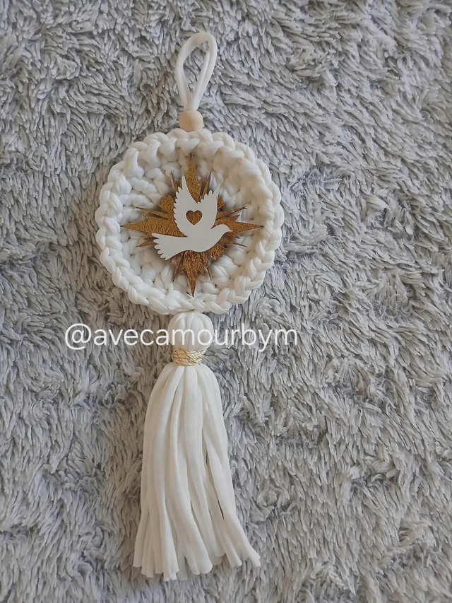 🌸 Décoration murale en crochet blanche avec colombe en bois – fait main