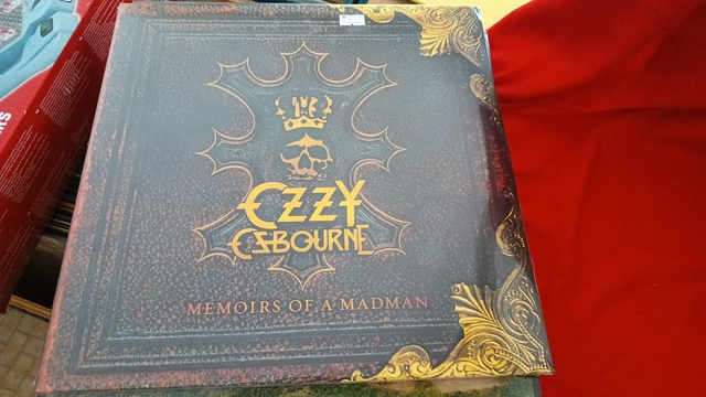 Ozzy Osbourne – Memoirs Of A Madman