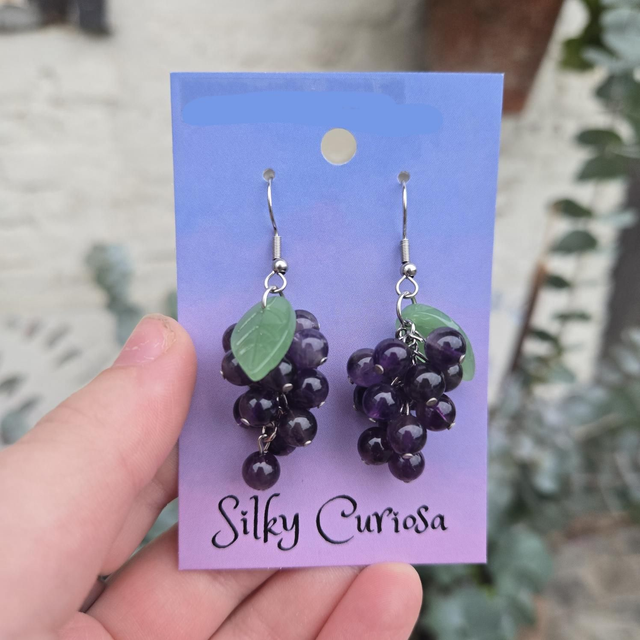 grapes - amethyst