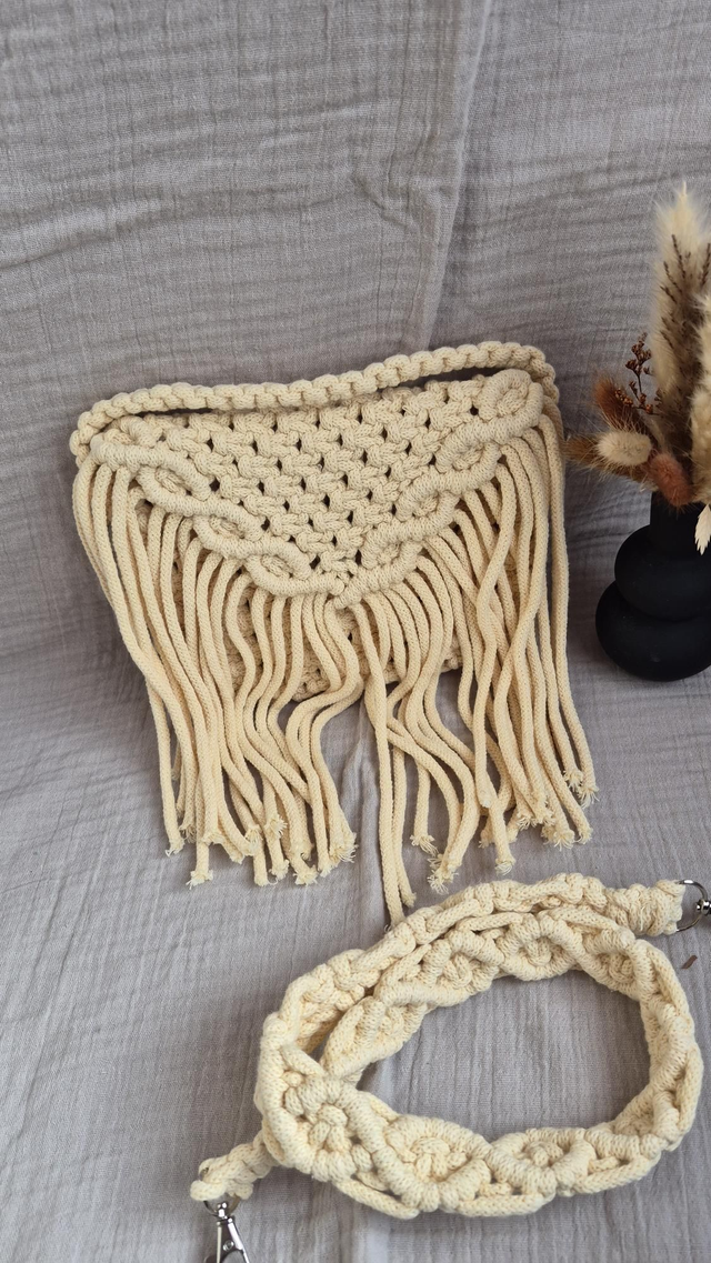 ​Le Sac Bohème en Macramé — Élégance Naturelle