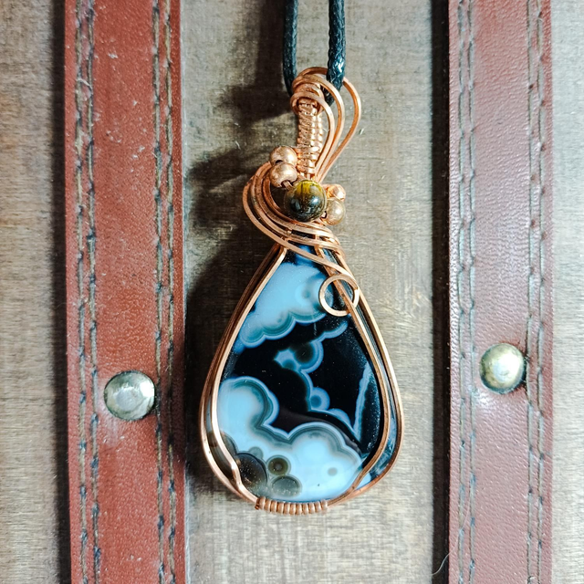 Onyx XL wire wrapping