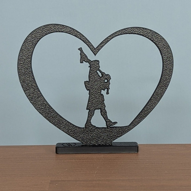 Shadow Shape - Piper, Male, Heart