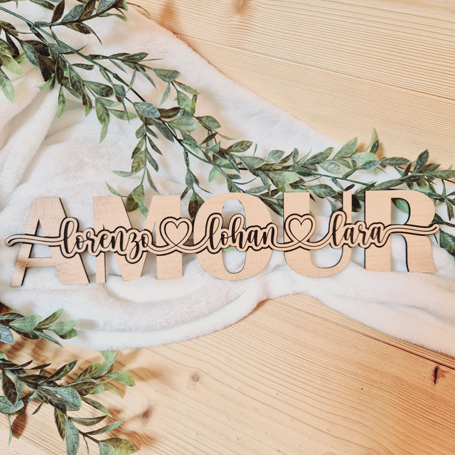 Plaque en bois &quot;AMOUR&quot; personnalisée avec prénoms