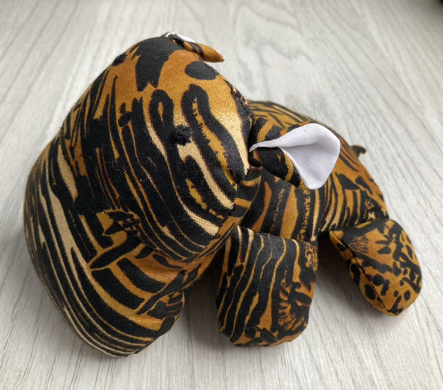 Hippo cuddly: stripes