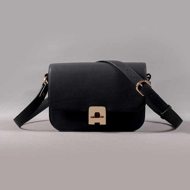 Crossbody Bag | Black Leather - Mr. Trevis