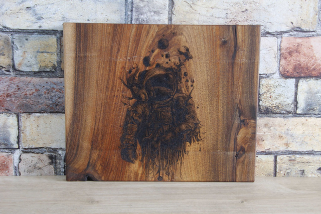 PLANCHE À DÉCOUPER N°70