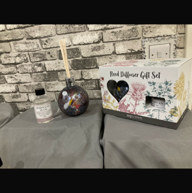 Blown glass diffuser