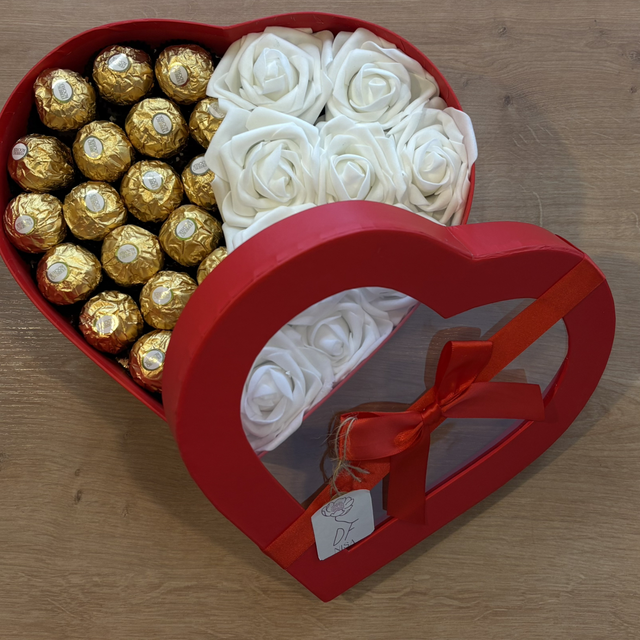 Box rouge Ferrero Rocher moitié rose 