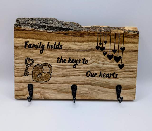 'Family holds the keys to our hearts', key holder and storage 